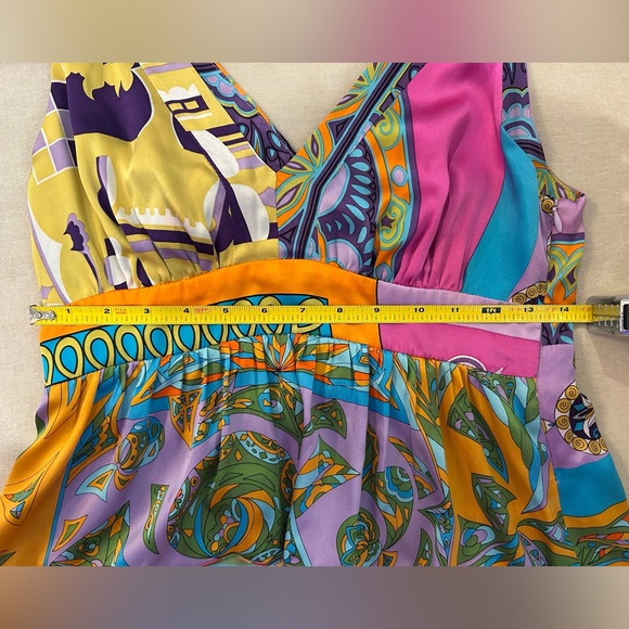 STUNNING Vibrant Alice & Trixie Multicolor Silk Crop Top - Picture 5 of 7